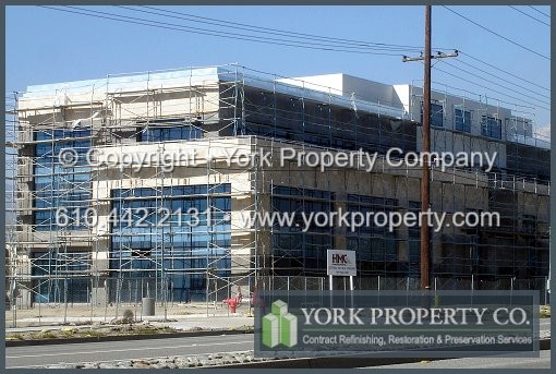 We beautify and restore anodized aluminum deterioration on chalked, faded, salt water pitting, caustic acid etching, chemically stained, bleached, oxidized and sun light / UV ray damaged anodized aluminum finishes.